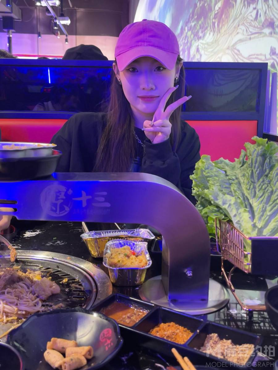 校园模特