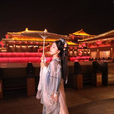 汉服模特