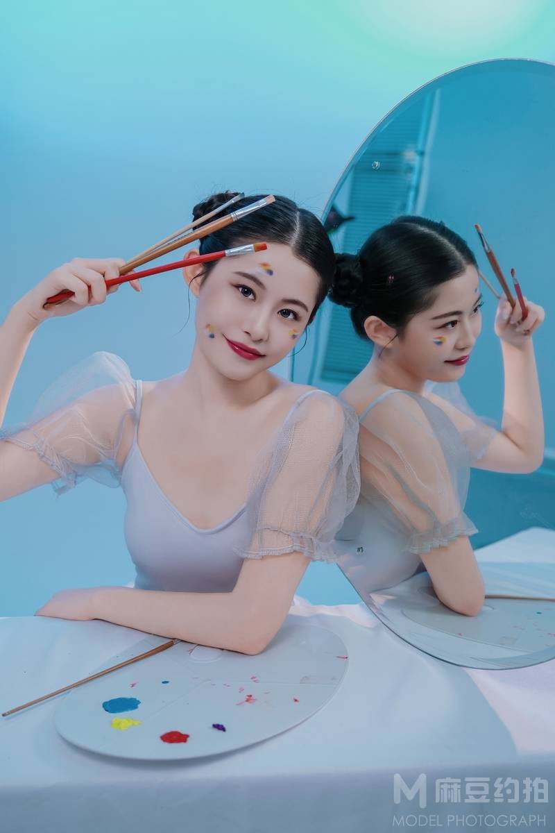 校园模特