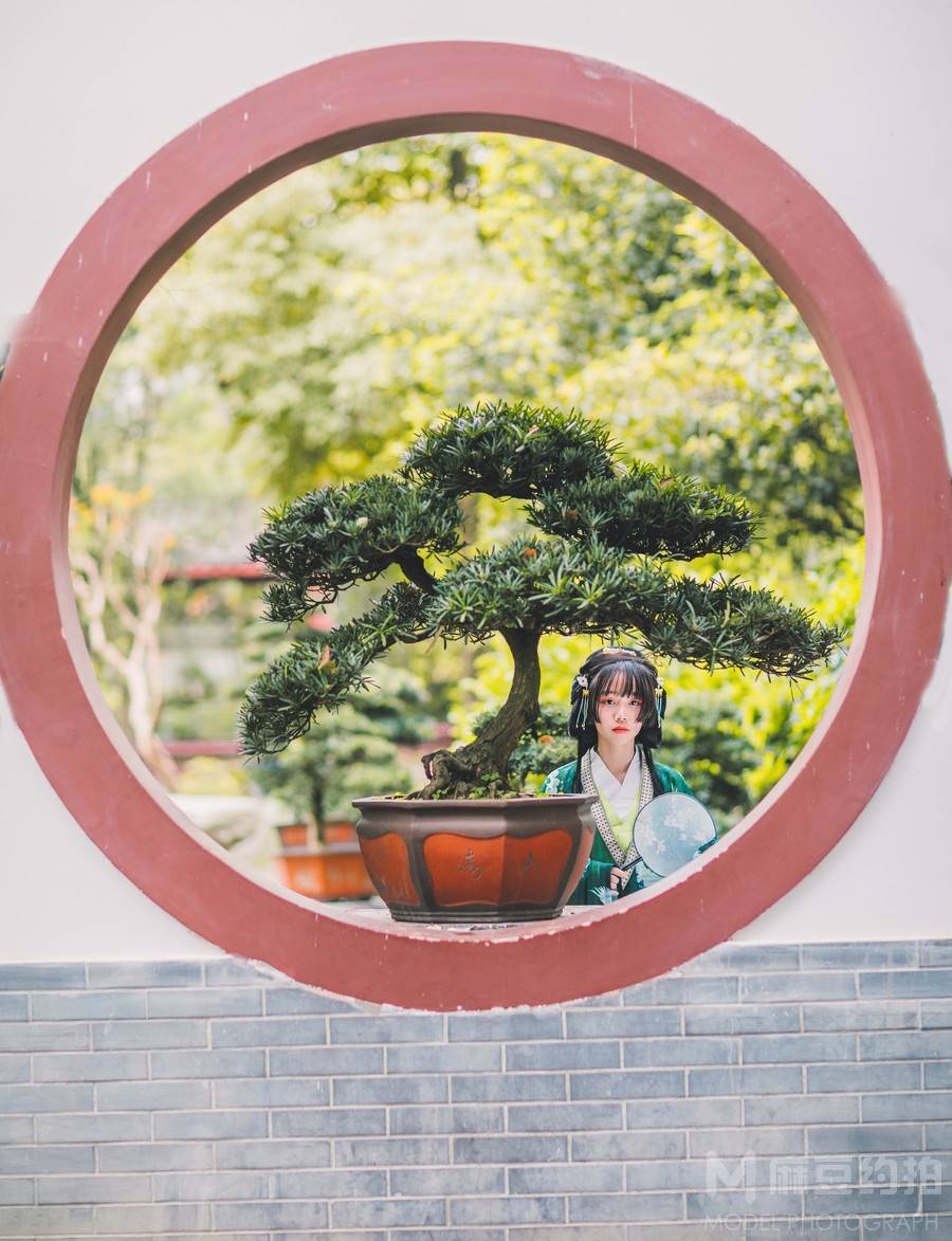 汉服模特