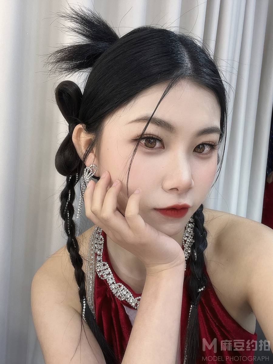 妆容模特