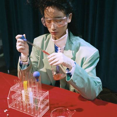 情绪模特