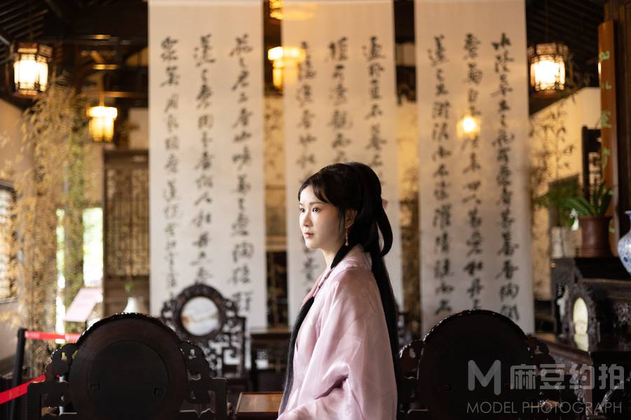 汉服模特