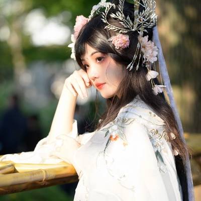汉服模特