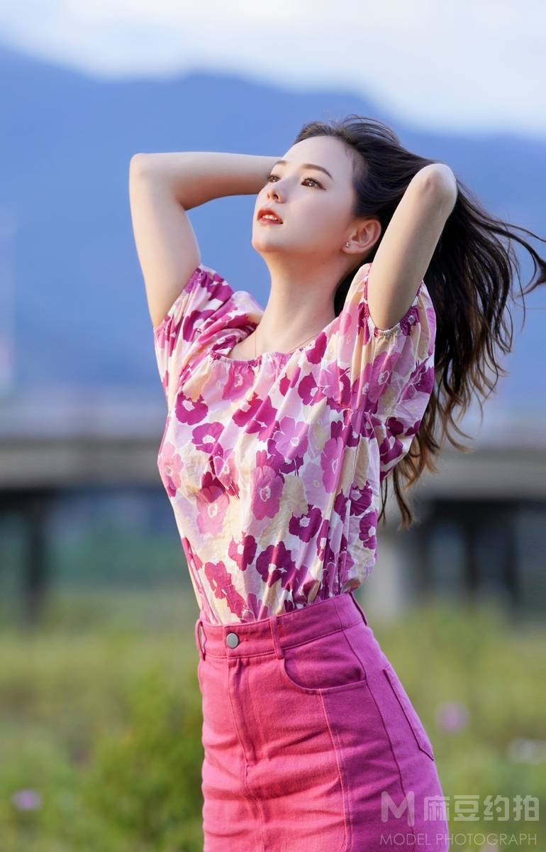 妆容模特
