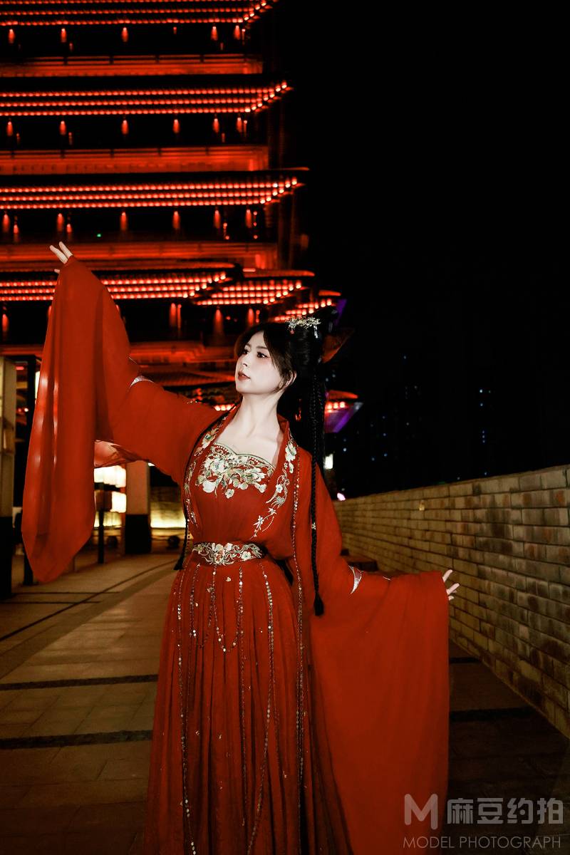 汉服模特