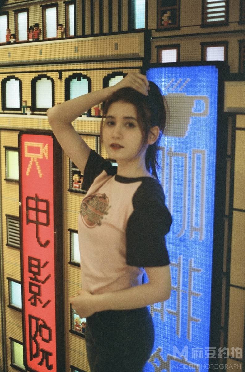 胶片模特