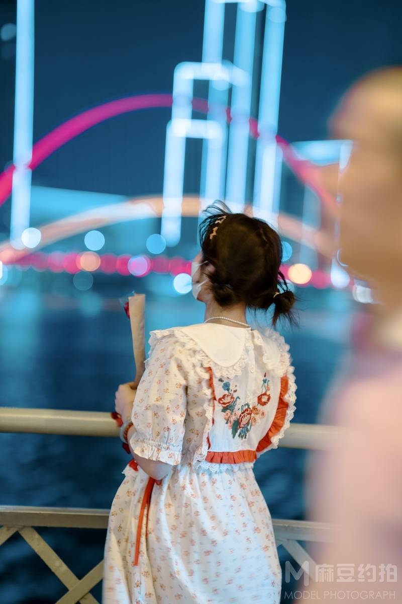夜景模特