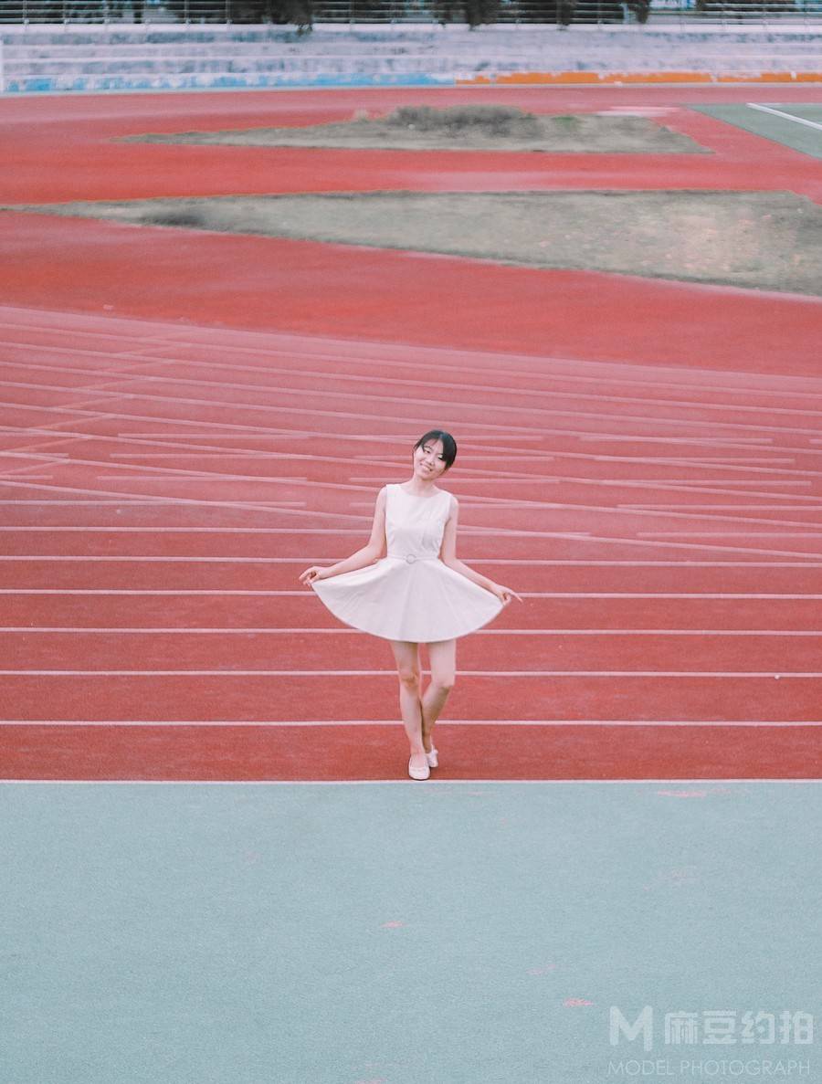 校园模特