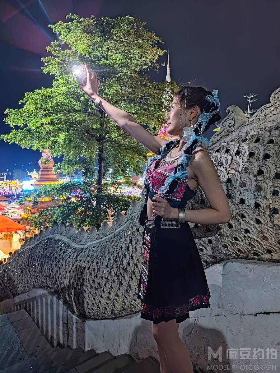 夜景模特