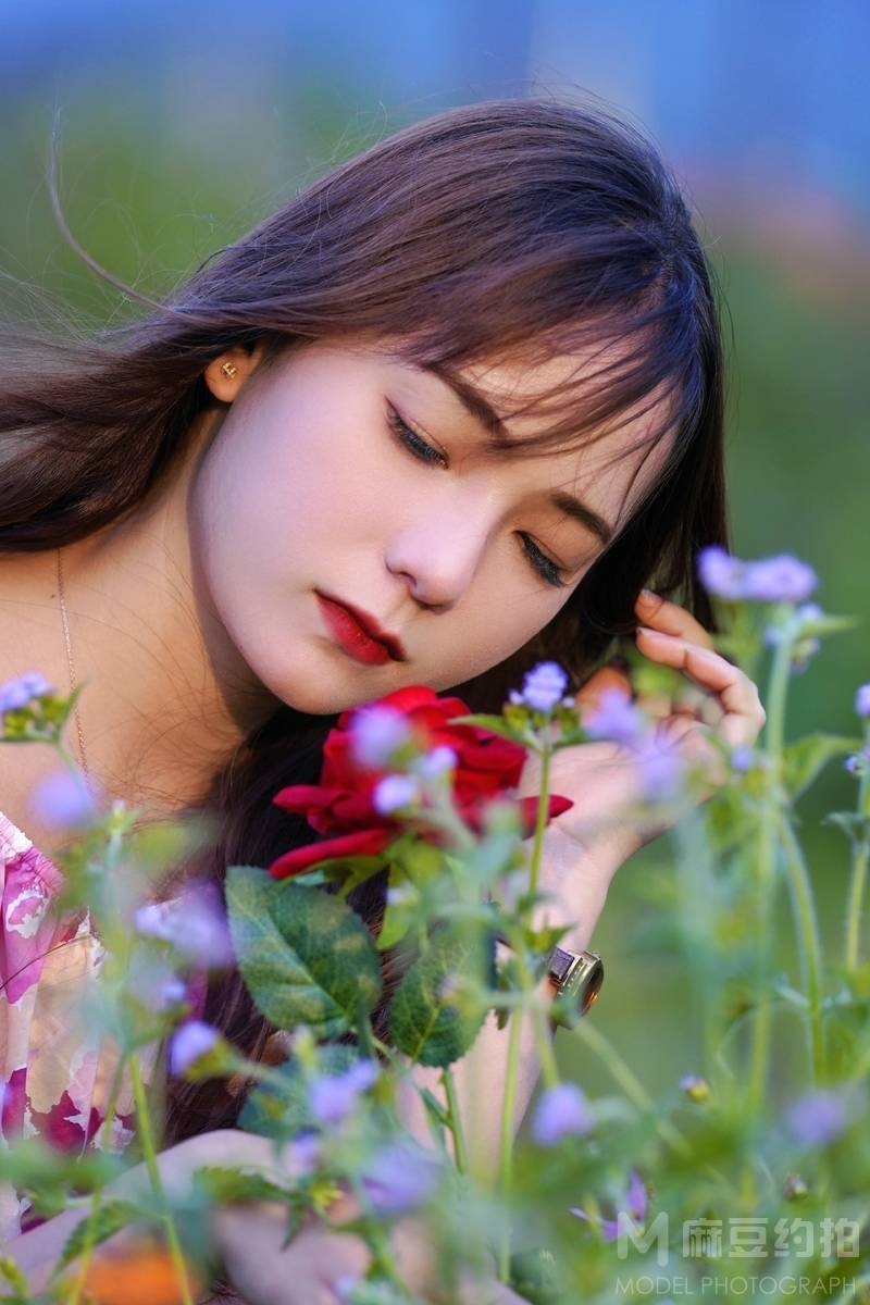 妆容模特