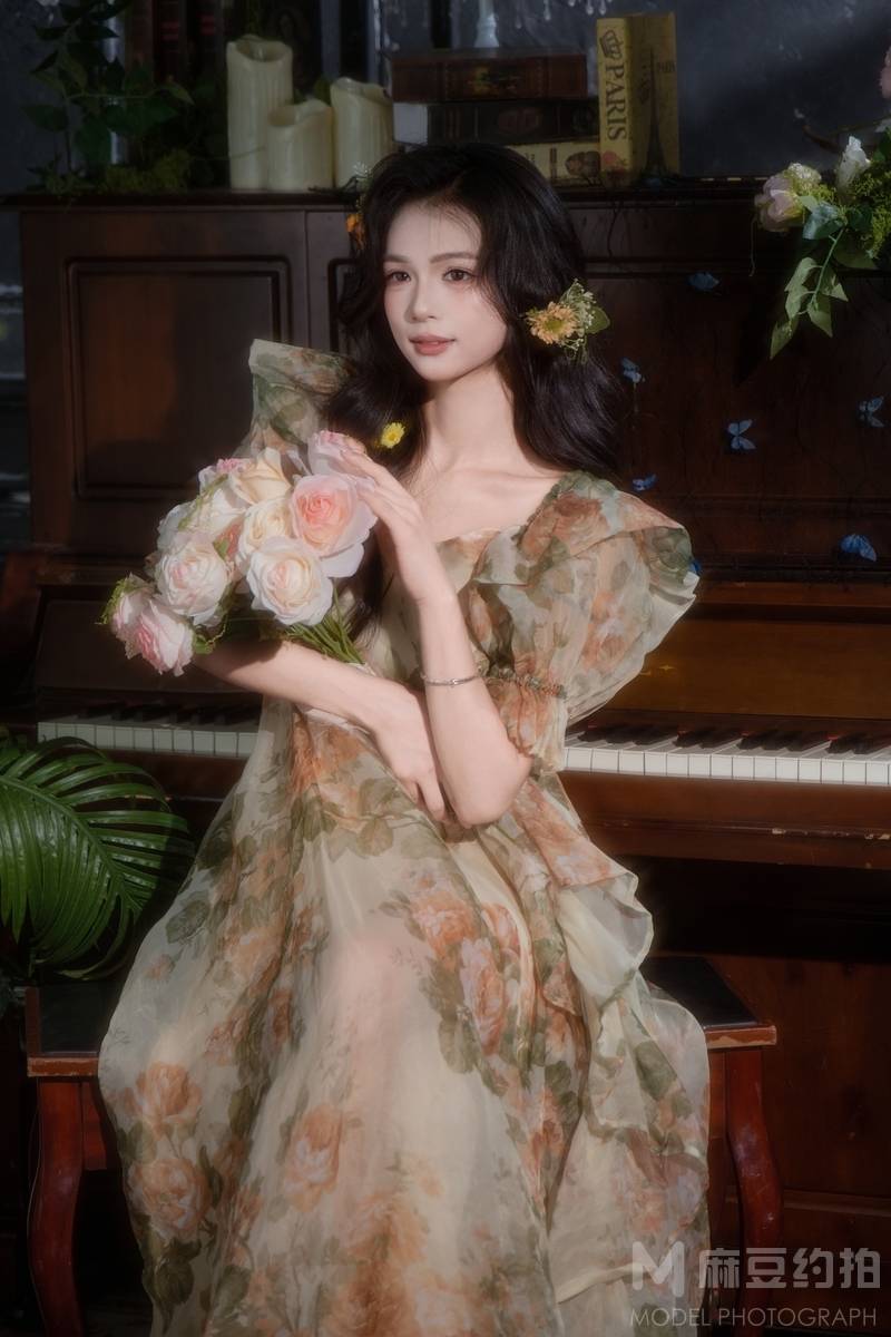 校园模特
