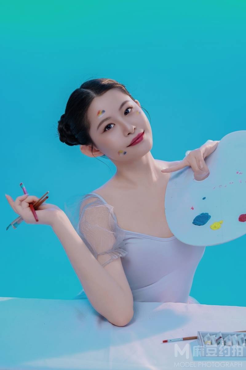 校园模特