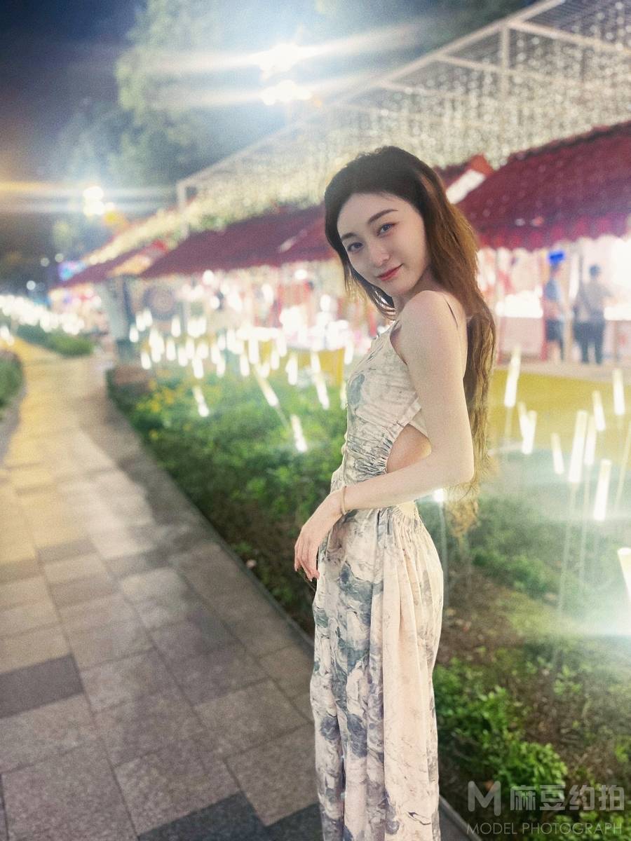 夜景模特