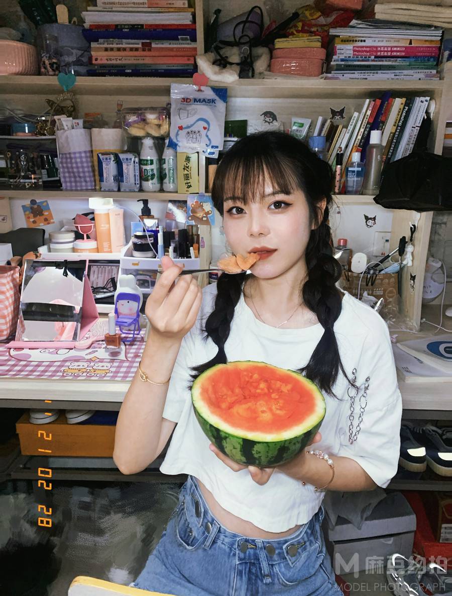 校园模特