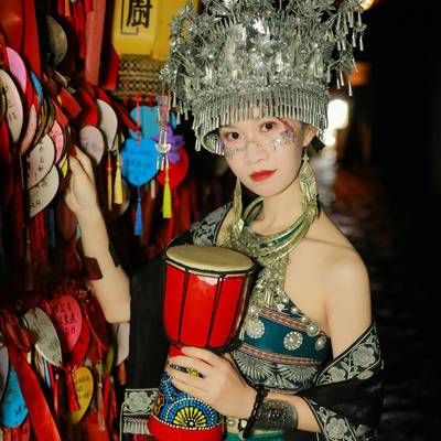 情绪模特
