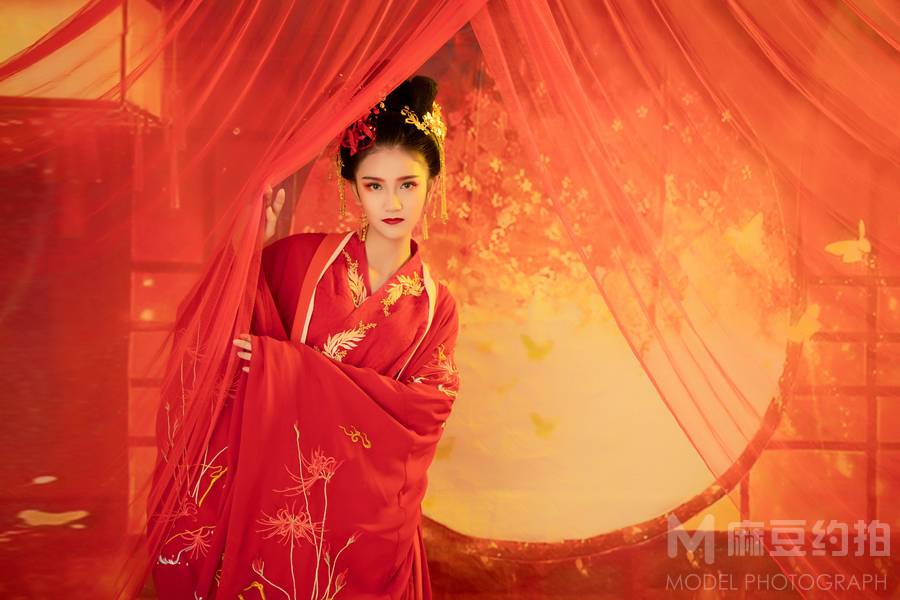 汉服模特