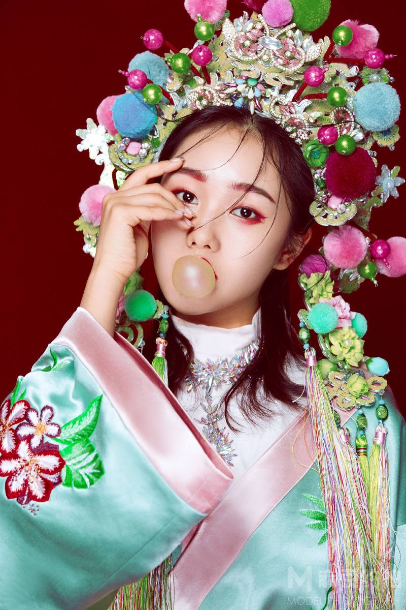 妆容模特