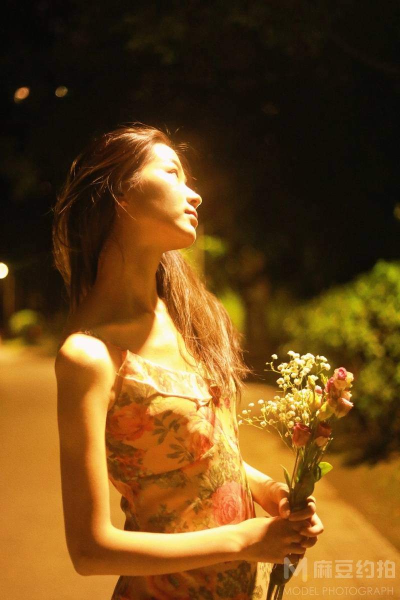 夜景模特