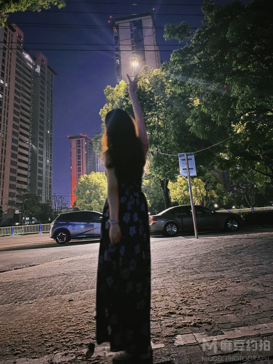 夜景模特