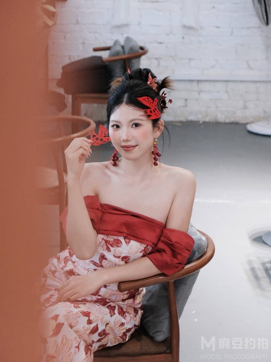 妆容模特