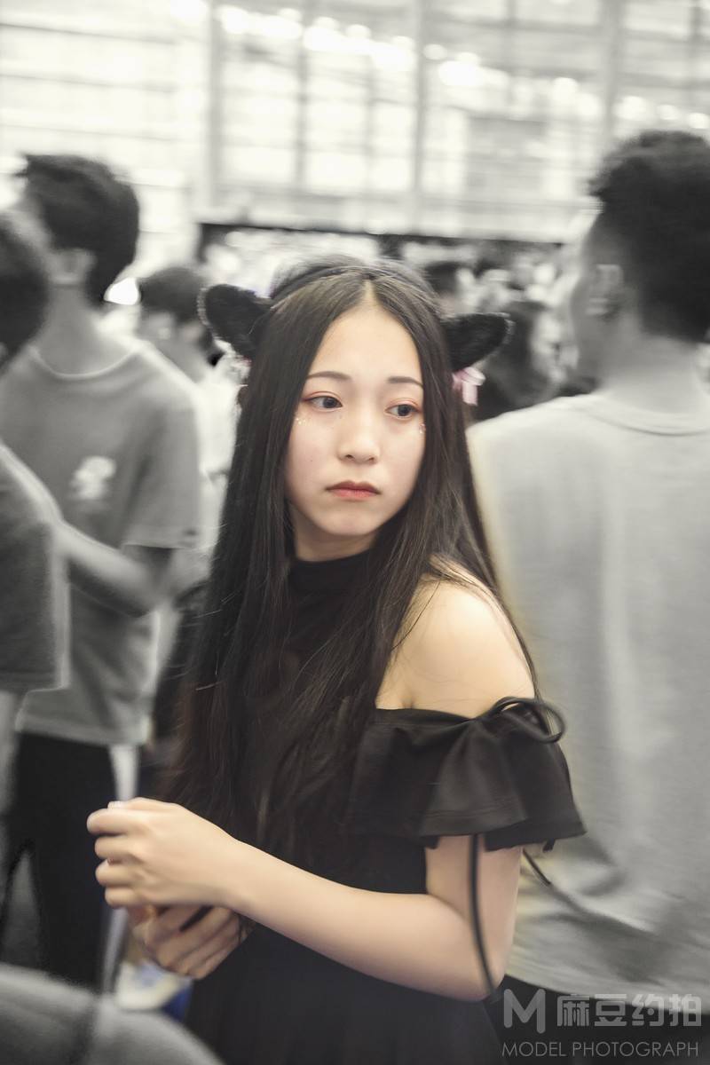 情绪模特
