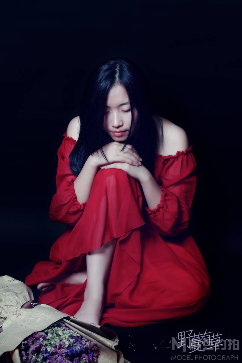 情绪模特