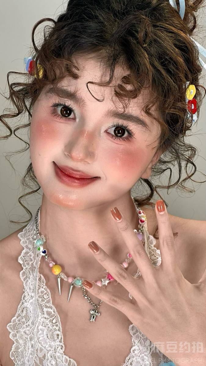 妆容模特