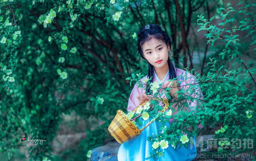 汉服模特