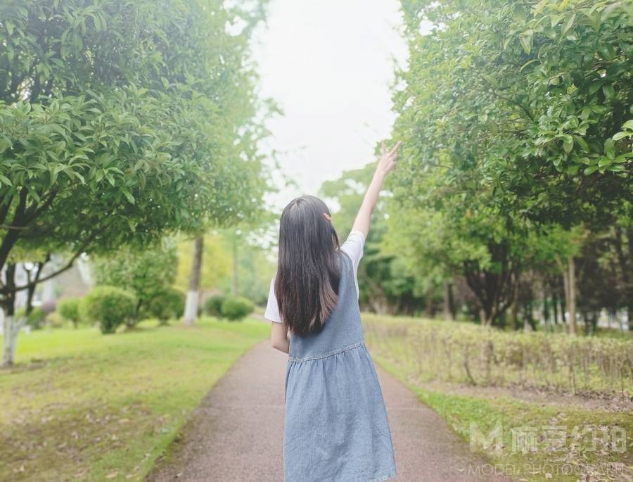 校园模特