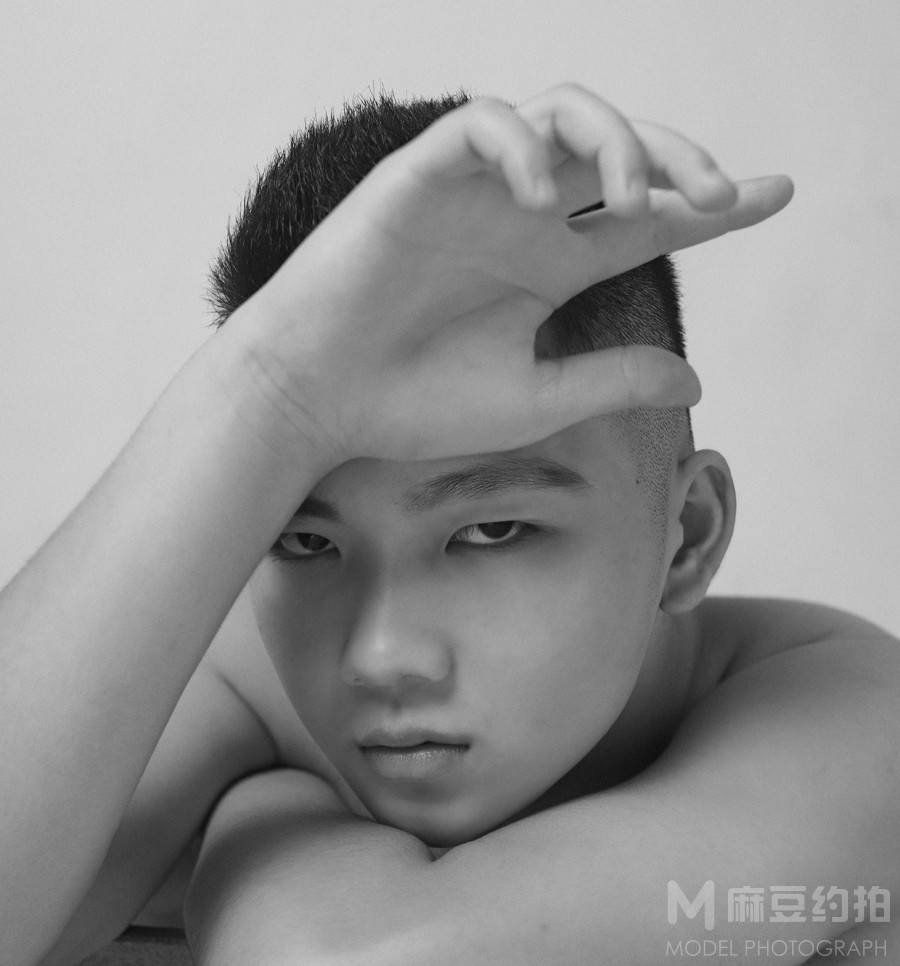 胶片模特