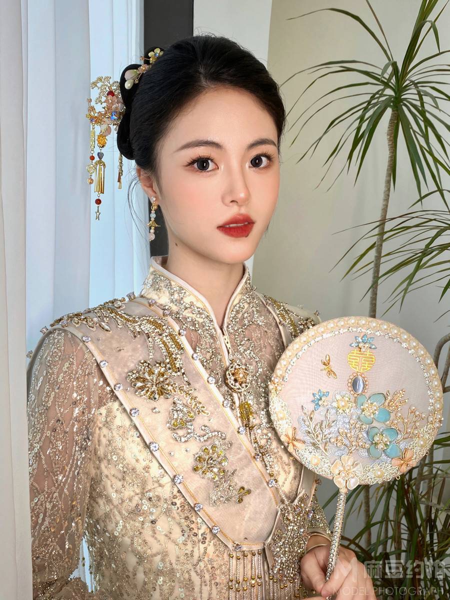妆容模特