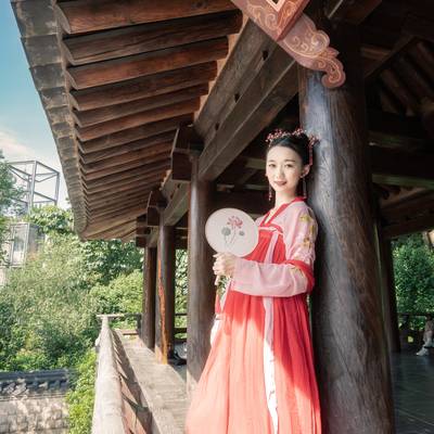 汉服模特
