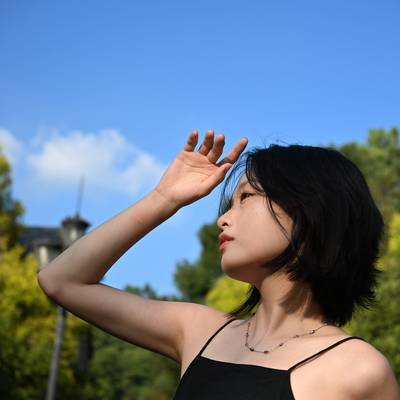 情绪模特