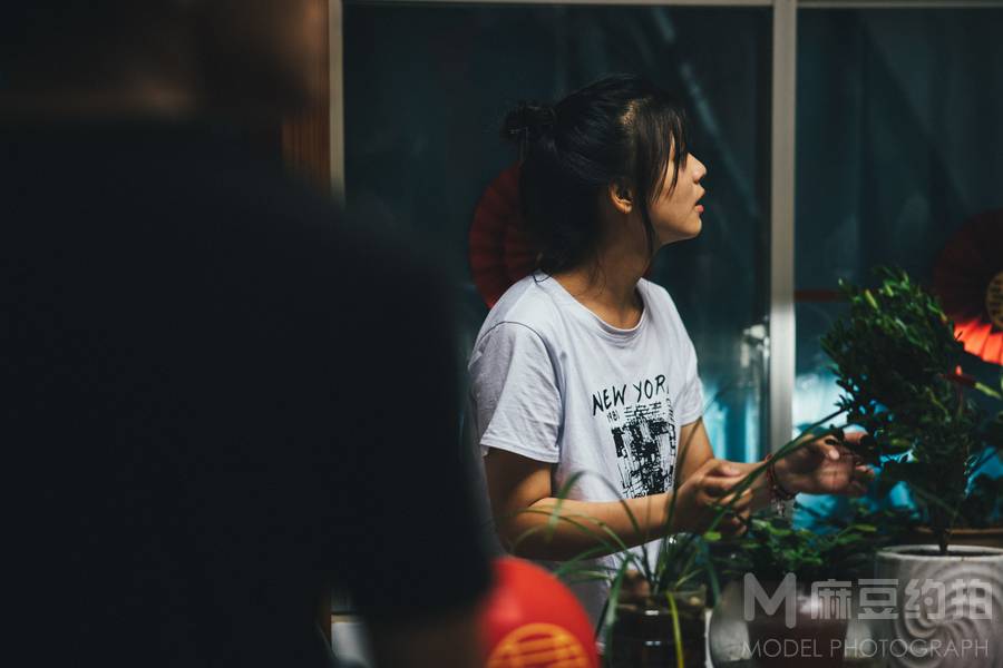 情绪模特