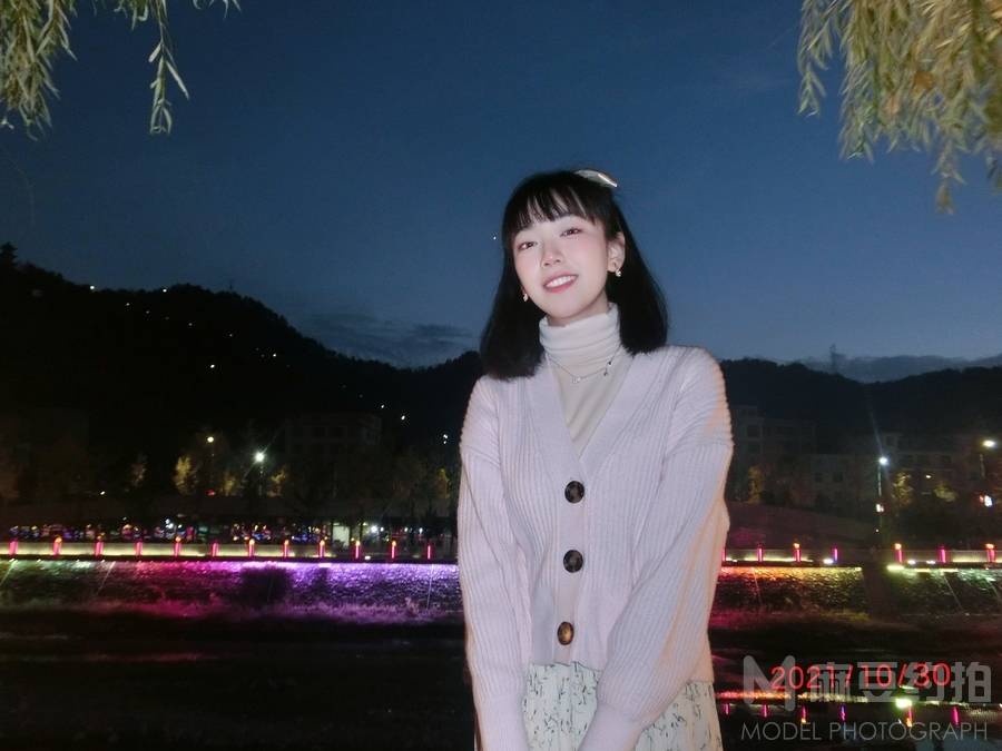 夜景模特