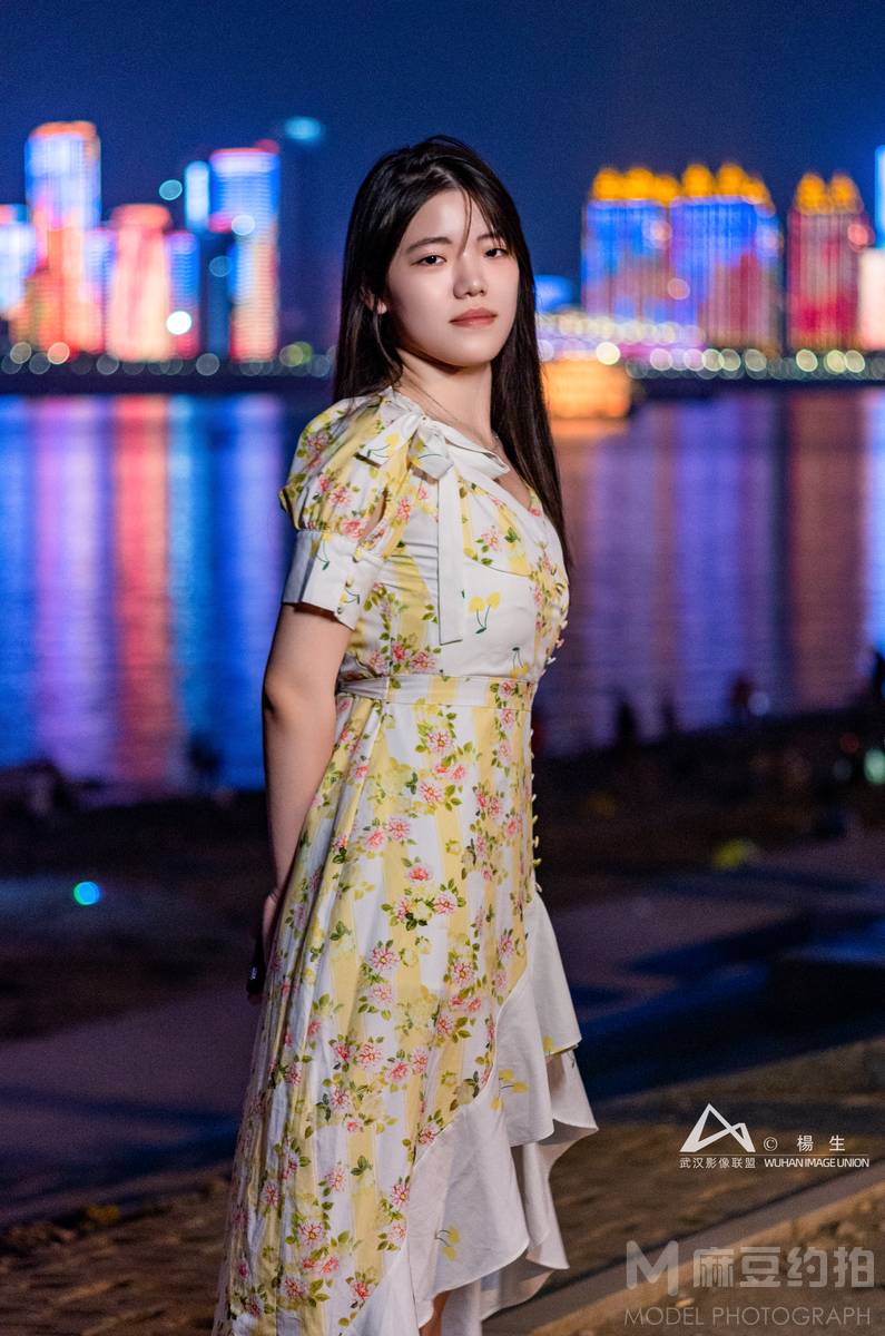 夜景模特