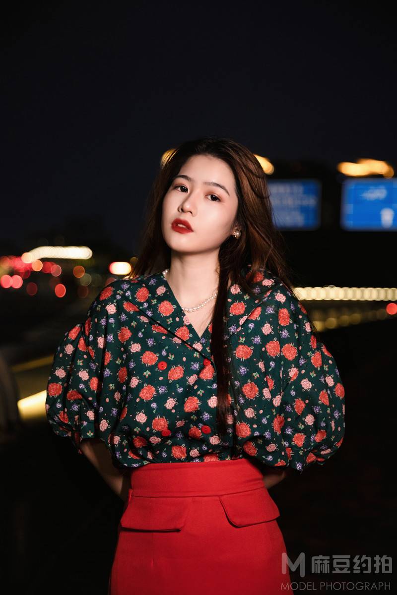 夜景模特