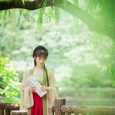 汉服模特
