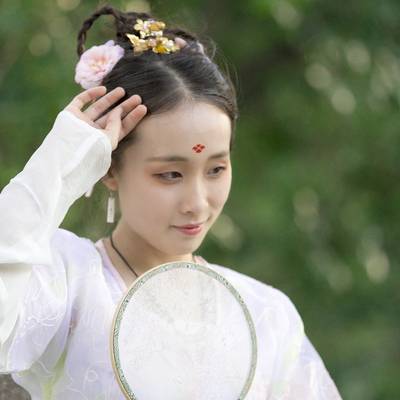 汉服模特