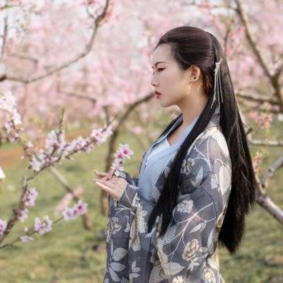 汉服模特