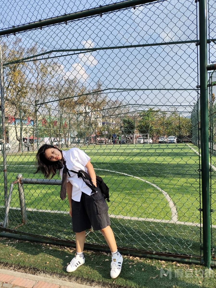 校园模特