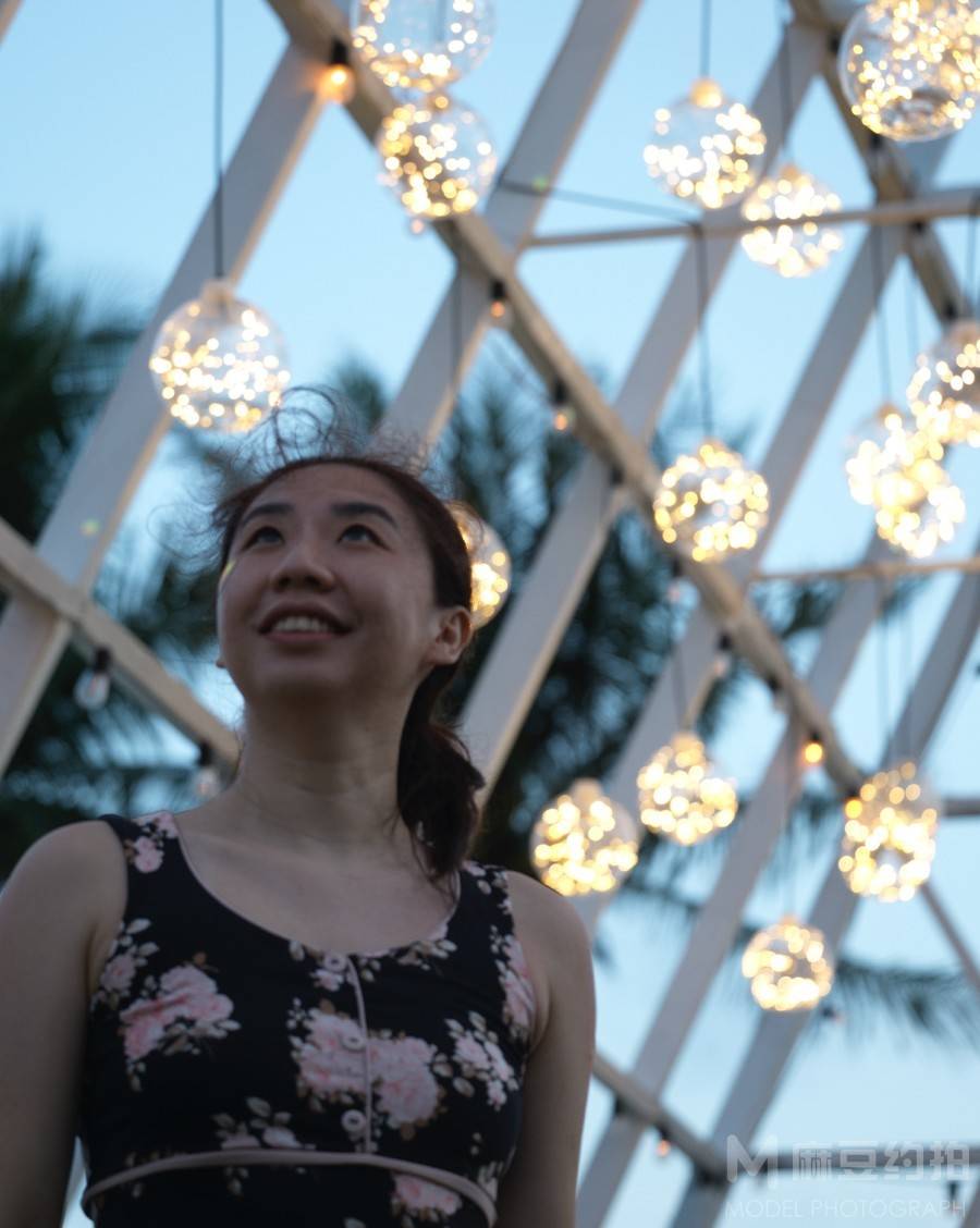 夜景模特