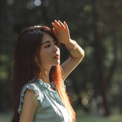 情绪模特