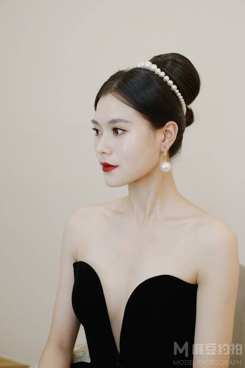 妆容模特