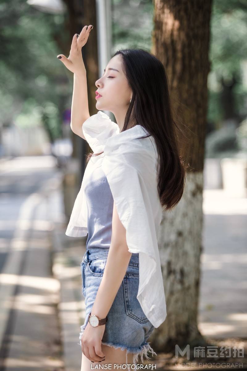 校园模特