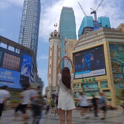 校园模特