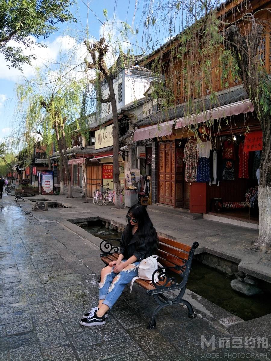 校园模特