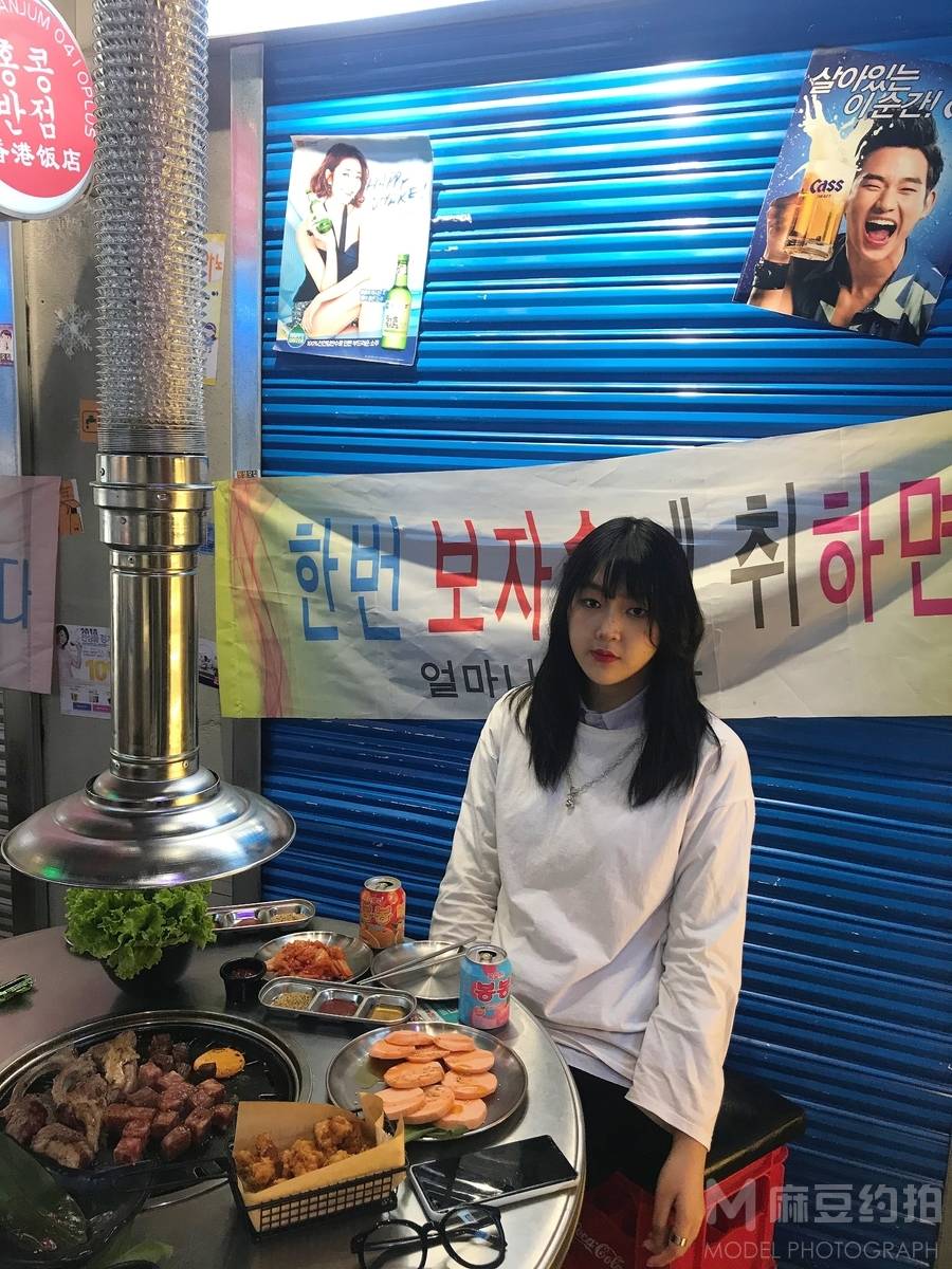 妆容模特