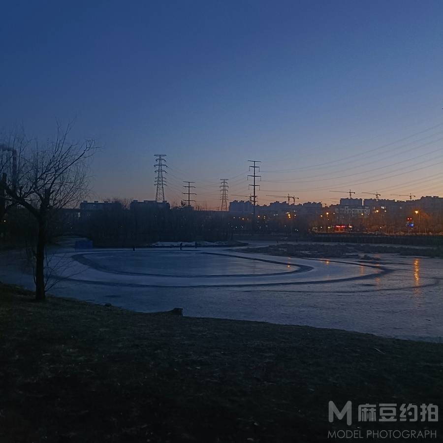 夜景模特
